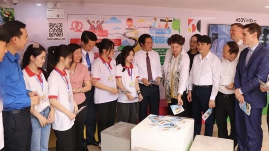 Initiative offers youth expanded access to global labour market